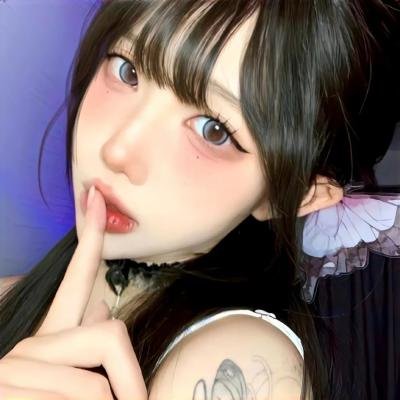 冰属性男子与酷酷女同事